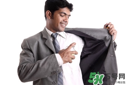 男士冬天用什么香水？四款冬日新款男士香水推薦