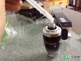 蘭蔻小黑瓶適合什么年齡段的人用? 蘭蔻小黑瓶適合什么年齡段的人用?