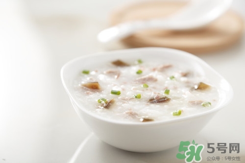 皮蛋瘦肉粥過(guò)夜能吃嗎?皮蛋瘦肉粥過(guò)夜怎么保存 皮蛋瘦肉粥過(guò)夜能吃嗎?皮蛋瘦肉粥過(guò)夜怎么保存
