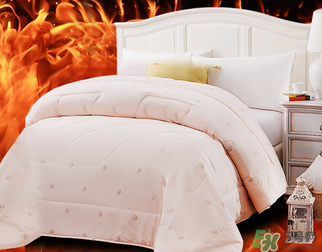 冬天蓋什么被子保暖又舒服？冬天蓋蠶絲被暖和嗎？