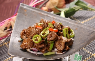 豬腰子里面白色物能吃嗎？豬腰子里的白色能吃嗎？