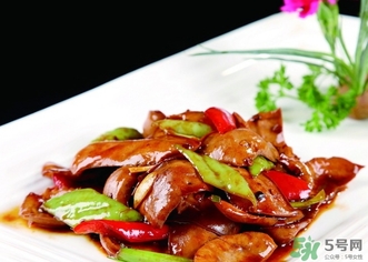 豬腰子里面白色物能吃嗎？豬腰子里的白色能吃嗎？