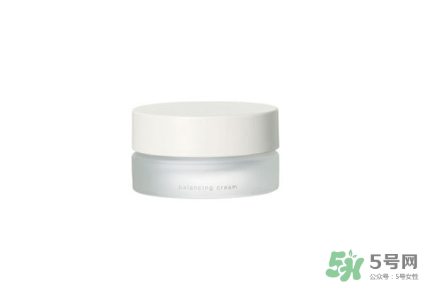 three是什么牌子？three是什么檔次？