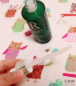 赫蓮娜綠寶瓶怎么用？赫蓮娜綠寶瓶精華使用方法