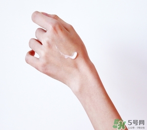 赫蓮娜綠寶瓶面霜多少錢？赫蓮娜綠寶瓶面霜價格