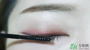 kiss me睫毛膏卸妝液怎么用？kiss me睫毛膏卸妝液使用方法