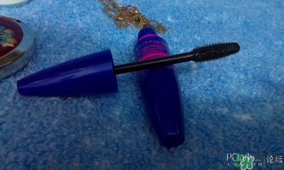 美寶蓮飛箭睫毛膏多少錢(qián)？美寶蓮藍(lán)胖子睫毛膏多少錢(qián)？