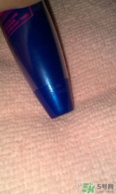 美寶蓮飛箭睫毛膏多少錢(qián)？美寶蓮藍(lán)胖子睫毛膏多少錢(qián)？