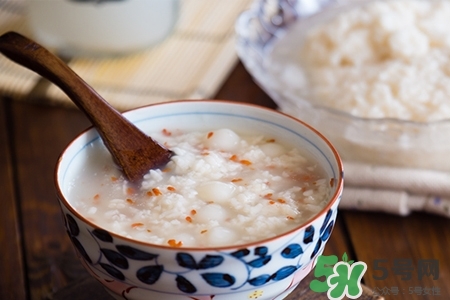 米酒變酸是怎么回事？米酒酸了應(yīng)該怎么辦？