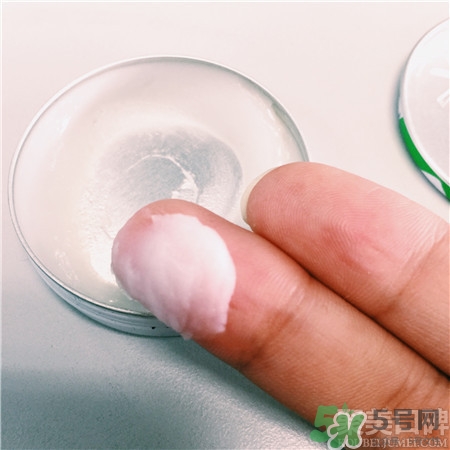 德國小甘菊護手霜多少錢 官網(wǎng)價格說明 德國小甘菊護手霜多少錢 官網(wǎng)價格說明