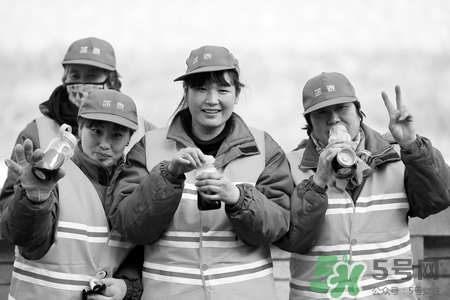 姜絲可樂要放水煮嗎？姜絲可樂需要加水嗎？