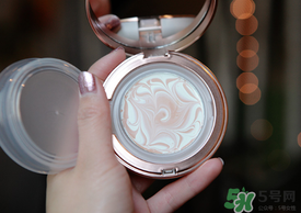 age20s和赫拉哪個好用？愛敬氣墊和赫拉哪個好？