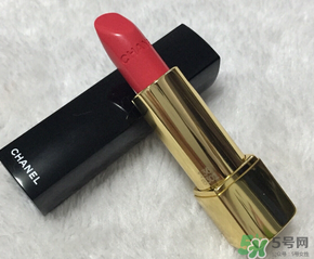 ysl和香奈兒口紅哪個(gè)好？ysl52和香奈兒43對(duì)比