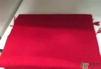 ysl圣羅蘭圍巾多少錢？ysl圣羅蘭圍巾專柜價(jià)格