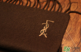 ysl圍巾哪個顏色好看？圣羅蘭圍巾好不好？