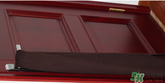 ysl圍巾哪個顏色好看？圣羅蘭圍巾好不好？