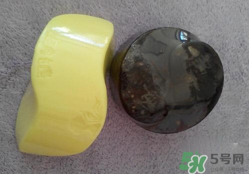 硫磺皂可以洗頭嗎？怎么用硫磺皂洗頭