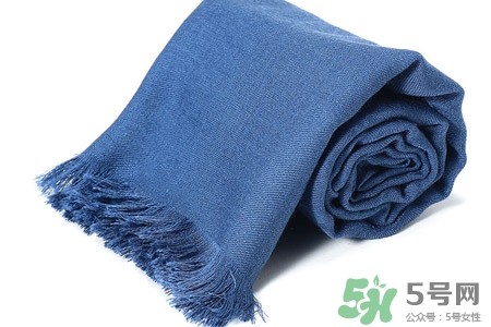 羊絨圍巾怎么保養(yǎng)？羊絨圍巾在家如何保養(yǎng)？