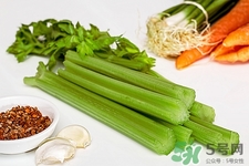 香菜和芹菜能一起吃嗎?一起吃會(huì)怎么樣 香菜和芹菜能一起吃嗎?一起吃會(huì)怎么樣