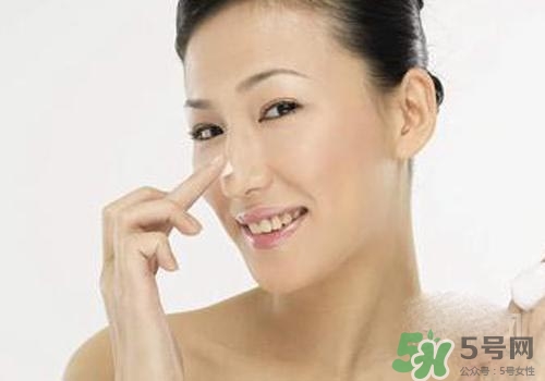 綿羊油可以搽臉嗎？綿羊油可不可以搽臉？