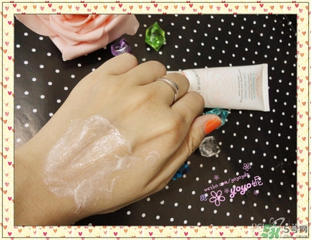 雅漾清潔面膜怎么用？雅漾毛孔清潔面膜使用方法