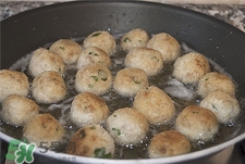 炸丸子用淀粉還是面粉?炸肉丸用什么粉好吃? 炸丸子用淀粉還是面粉?炸肉丸用什么粉好吃?