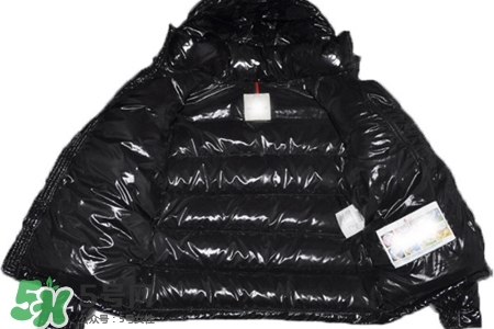 冬天穿皮衣和羽絨服哪個更保暖？冬天穿皮衣好還是羽絨服好？