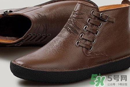 冬天可以穿皮鞋嗎？冬天能穿皮鞋嗎？