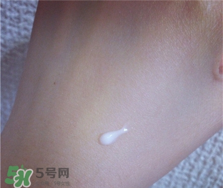 艾杜紗眼霜適合什么年齡?艾杜紗眼霜好用嗎? 艾杜紗眼霜適合什么年齡?艾杜紗眼霜好用嗎?