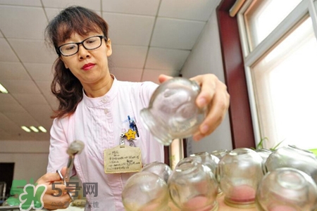 拔罐后可以喝酒嗎？拔罐后多久能喝酒？