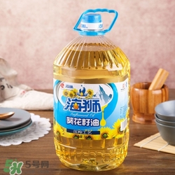 玉米油和葵花籽油哪個(gè)好?哪個(gè)更好吃 玉米油和葵花籽油哪個(gè)好?哪個(gè)更好吃