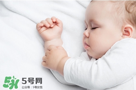 產(chǎn)后胸部下垂什么原因？產(chǎn)后胸部下垂怎么辦？