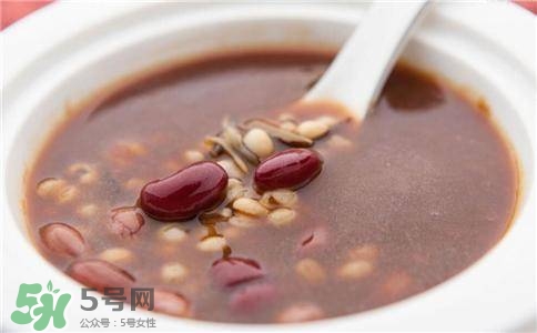 四紅補(bǔ)血粥什么時(shí)候吃?四紅補(bǔ)血粥什么時(shí)候喝? 四紅補(bǔ)血粥什么時(shí)候吃?四紅補(bǔ)血粥什么時(shí)候喝?