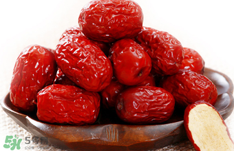 灰棗和紅棗哪種營養(yǎng)高？灰棗和紅棗哪個補血呢？