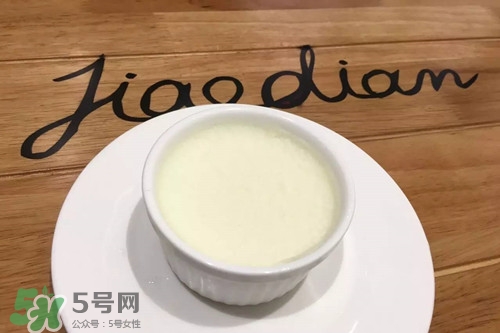 雙皮奶的營養(yǎng)價(jià)值有哪些?功效作用是什么 雙皮奶的營養(yǎng)價(jià)值有哪些?功效作用是什么