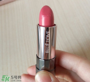 藍(lán)色之戀口紅有毒嗎？藍(lán)色之戀口紅安全嗎？