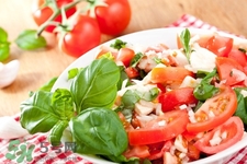 冬天可以吃涼拌西紅柿嗎？有些人不宜吃涼拌西紅柿