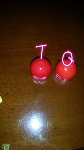 小蜜緹唇膏真假 小蜜緹潤唇膏真假鑒別 小蜜緹唇膏真假 小蜜緹潤唇膏真假鑒別