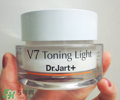 素顏霜會過敏嗎？素顏霜過敏可以用嗎？