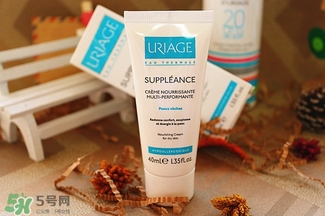 依泉和雅漾哪個好？依泉和雅漾噴霧哪個好？