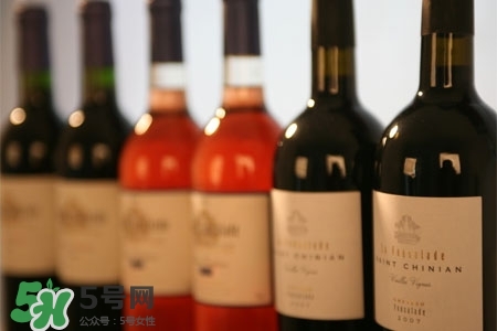 春節(jié)喝黃酒好嗎？春節(jié)喝黃酒的七大健康理由