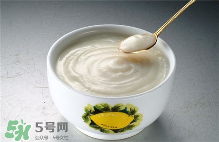 寶寶米粉吃到多大?寶寶米粉要經(jīng)常換嗎? 寶寶米粉吃到多大?寶寶米粉要經(jīng)常換嗎?