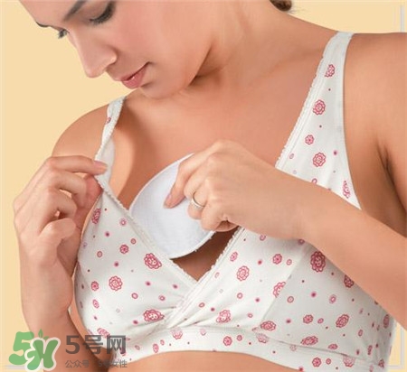 溢乳墊多久換一次?溢乳墊要準備多少? 溢乳墊多久換一次?溢乳墊要準備多少?