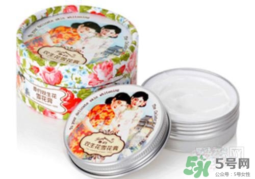 雪花膏適合油性皮膚嗎？油性皮膚可以用雪花膏嗎？