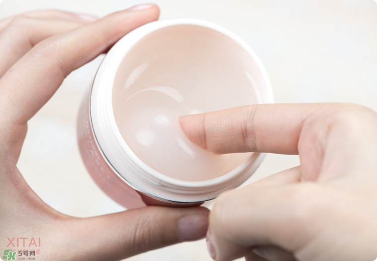 資生堂五合一面霜怎么樣？適合什么年齡？