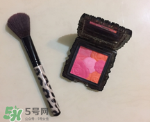 安娜蘇是哪個(gè)國(guó)家的品牌？annasui是什么牌子？