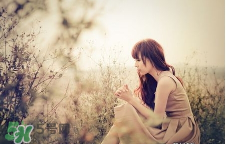 嘴角起泡涂牙膏有用嗎？嘴角起泡涂什么？