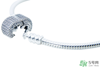 潘多拉手鐲洗澡能帶嗎？潘多拉手鐲怎么保養(yǎng)？