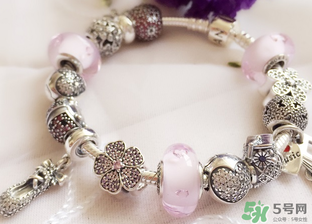 潘多拉手鐲怎么打開？潘多拉手鐲怎么帶？
