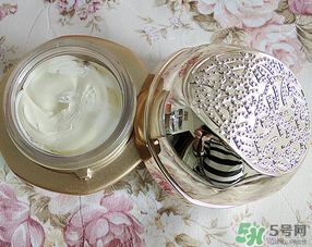 花川秀素顏霜怎么用？花川秀素顏霜使用步驟